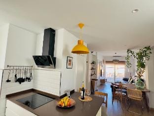 Spacious and quiet apartment 10 minutes far center Apartment in Malaga