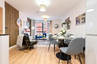 Exclusive Apt in JQ | Sleeps 6 Apartment in Birmingham