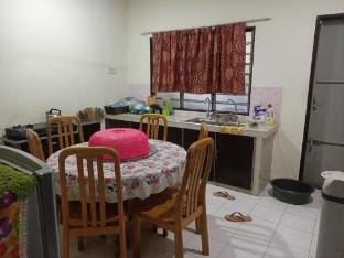 Enjoy your vacation in Taiping with S.H. Homestay Vacation rental in Perak