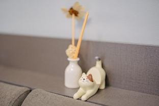 Cat Themed Room | 10 Minute walk from MRT Boni Apartment in Mandaluyong