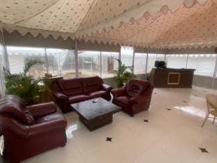 Romentic and Hill View and Green Place Apartment in Rajasthan
