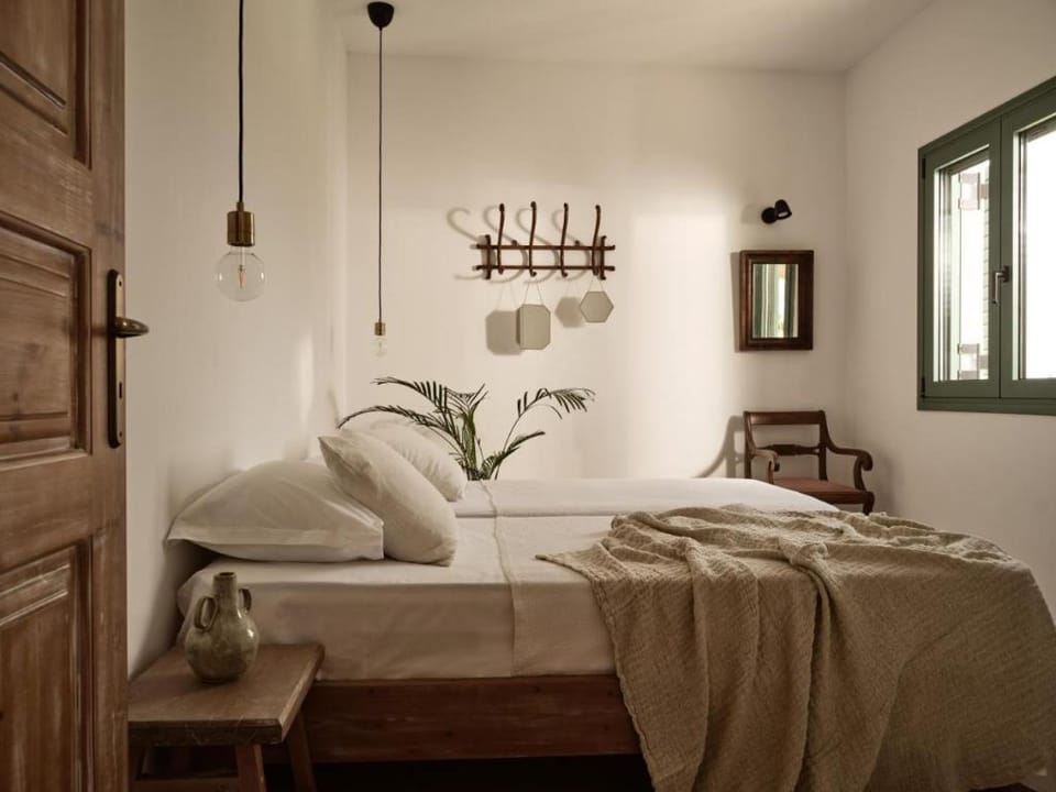 PHI Simple Living Quarters Apartment in Zakynthos, Greece