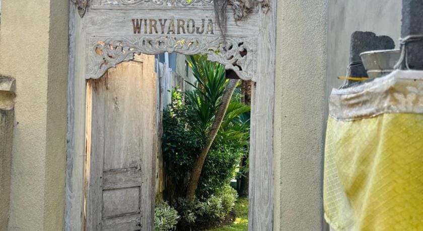 Wiryaroja Guest House Hotel in Marga