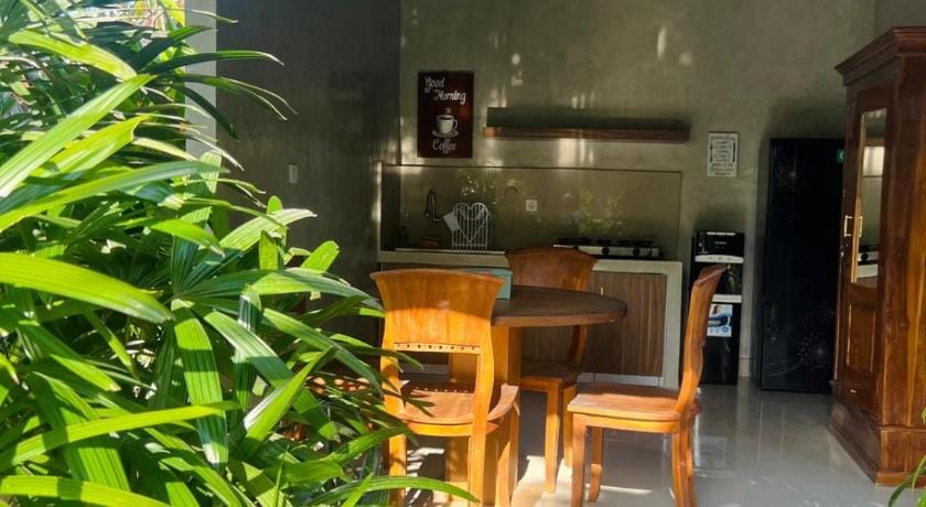 Wiryaroja Guest House Hotel in Marga