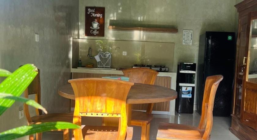 Wiryaroja Guest House Hotel in Marga