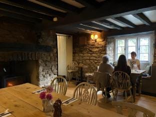 The Red Lion - Shepherd Huts Vacation rental in West Oxfordshire District