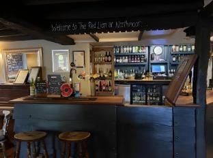 The Red Lion - Shepherd Huts Vacation rental in West Oxfordshire District