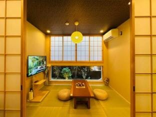 Himari Walk-6min , 2BR  Tatami, Easy Access to USJ Apartment in Osaka