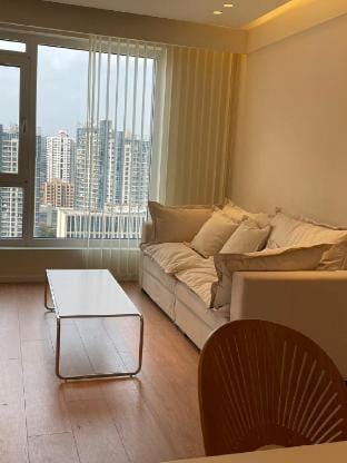 Close to the metro station, in a lively location Apartment in Shanghai