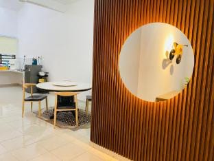 Alyn Home Batu Pahat VII NETFLIX COWAY WIFI Vacation rental in Johor