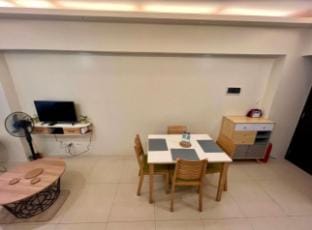 Rolly's Crib Apartment in Mandaluyong
