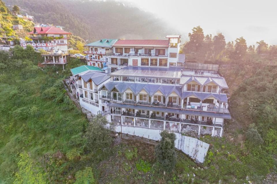 Vista Hotel Mussoorie Hotel in Uttarakhand