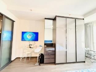 Studio Rm near Phra Khanong BTS Apartment in Bangkok