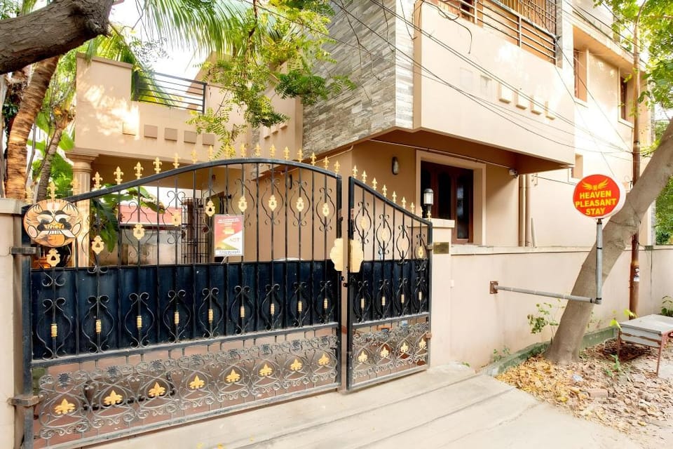 Heaven Pleasant Stay Hotel in Chennai