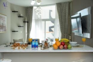 Luxurious 2-Bedroom Haven Apartment in Dubai