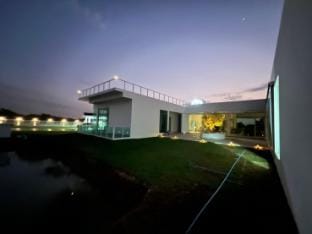 Baan Suan Lung Mun บ้านสวนลุงมัน องครักษ์ Apartment in Laos