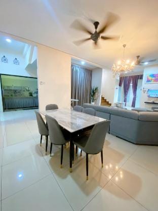 D Corner Homestay Bangi Kajang Vacation rental in Negeri Sembilan, Malaysia