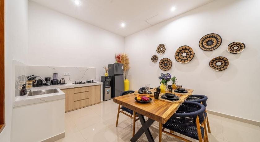 Lasterra- 2BRVilla with Private Pool, Netflix! Villa in North Kuta