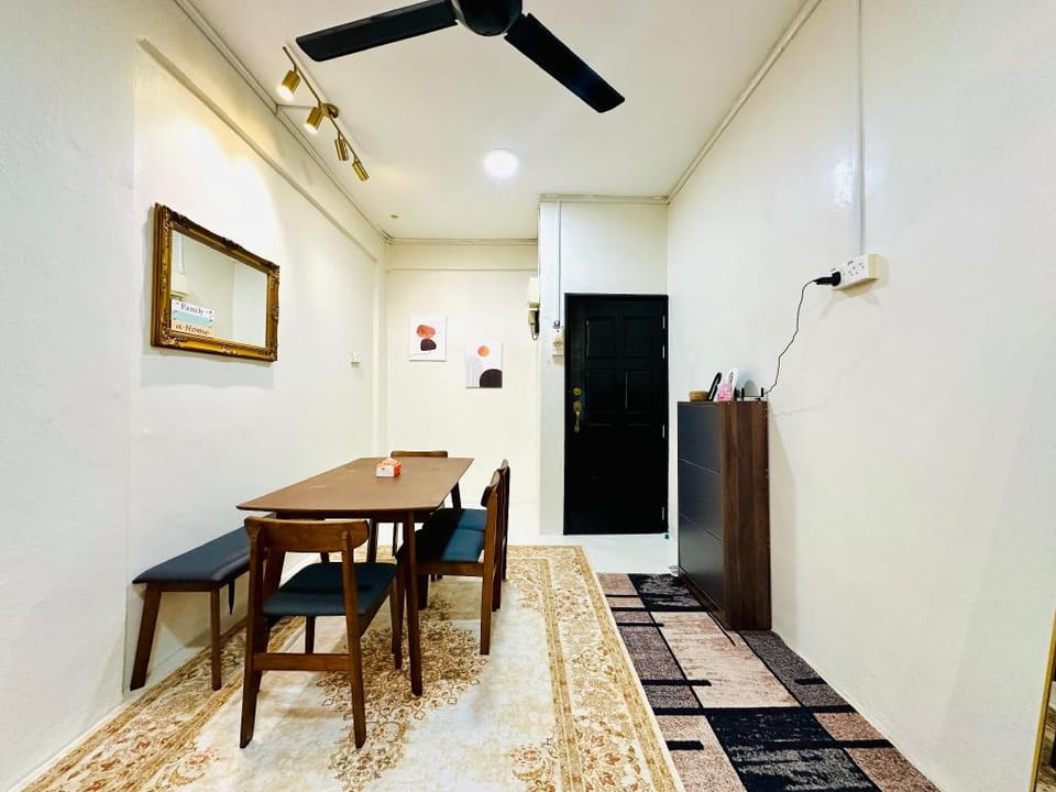 Lux Apartment Near Drawbridge Apartment in Terengganu, Malaysia