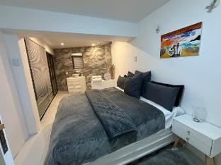 The White House - Zonnebloem Vacation rental in Cape Town