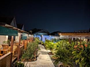 Phuket Palai Hideaway | Poolfront Bungalow 4 Villa in Chalong