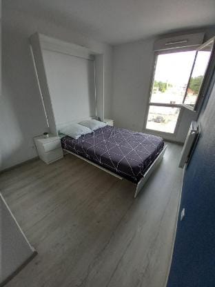 LE BARBUSSE 2 rooms, 3 bed, 20 min from the center Apartment in Auvergne-Rhône-Alpes