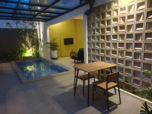 Ombee Villa Apartment in West Java