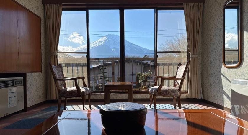 令德湖畔山荘 Hotel in Shizuoka Prefecture
