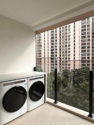 Sunny Abode中远A 2room river view near Suzhou River Apartment in Shanghai