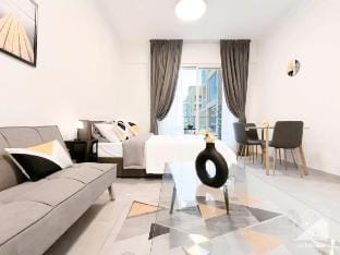 Garden View Studio: Comfort at Sherena Residence Vacation rental in Dubai