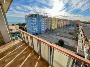 Luminous flat with a big terrace Apartment in Porto Santa Margherita