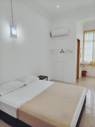Pearl Villa 5 Bedroom With Pool Unit 1 Villa in Port Dickson