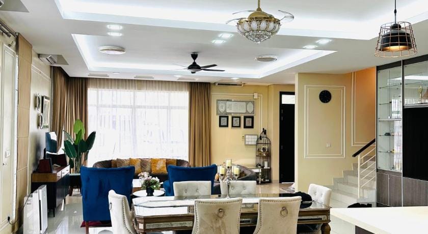 Qaza Homestay  Vacation rental in Selangor, Malaysia