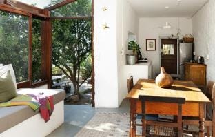 Spacious Garden View Apartment 3 - Oupa Jannie Apartment in Plettenberg Bay
