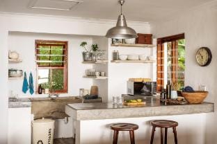 Spacious Sea View Apartment 1 - Leonard Apartment in Plettenberg Bay