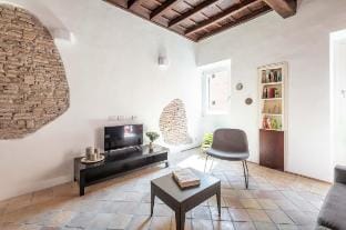 Maison Leonardo al Colosseo Vacation rental in Rome