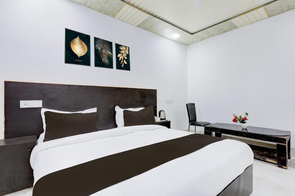 Hotel O Grand Heights Hotel in New Delhi