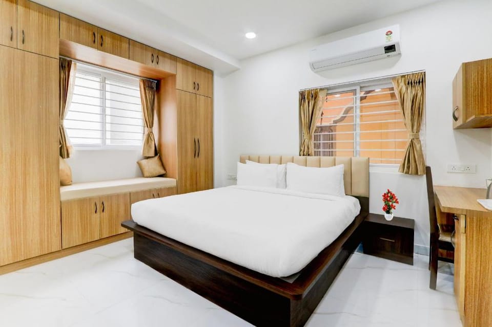 Palette by CheckIn Chanda Nagar Near GSM Mall Hotel in Hyderabad