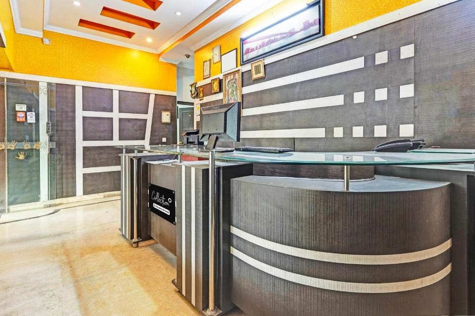 Super Collection O Race Course Dehradun Hotel in Dehradun