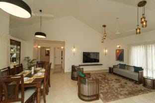 3 Bedroom Azure Luxury Penthouse Apartment in Calangute