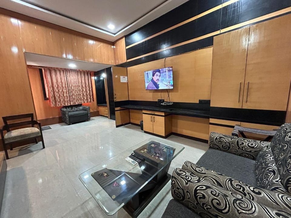 SwagStay Hotel Rahul Palace Nagpur Hotel in Maharashtra