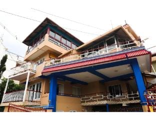 Vijaya Deepa Guest House Coonoor by LexStays Vacation rental in Kerala