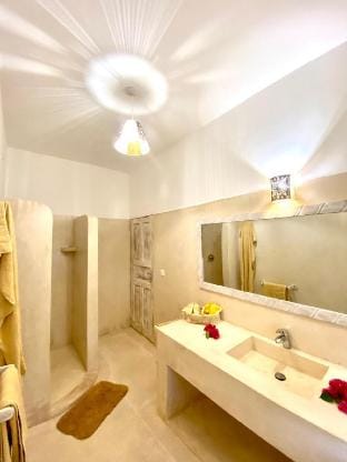 Blu Diamond Villa Watamu Bed and Breakfast in Kenya