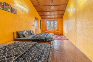 Bloomstone Orchard Mukteshwar -living by Homeyhuts Vacation rental in Uttarakhand