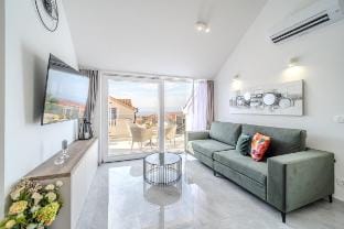 Apatrman Indigo  Vacation rental in Split-Dalmatia County