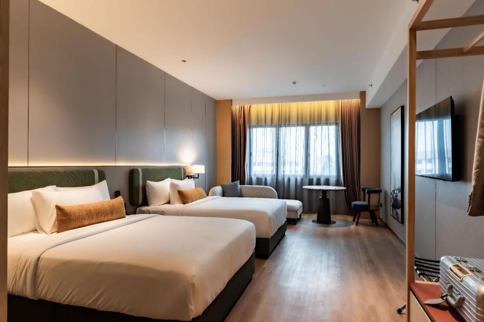 Break & Stay Suites Hotel in George Town