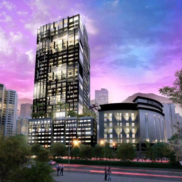 Break & Stay Suites Hotel in George Town