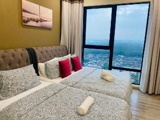 S01 MidValley Mosaic Southkey 2BR High Floor Vacation rental in Johor Bahru