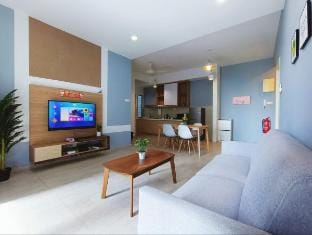 Atlantis 2BR Pool Seaview 8 Pax A22 - WiFi /TV Box Vacation rental in Malacca