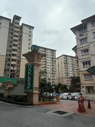 Cukni Homestay - OakLeafPark Condominium  Vacation rental in Hulu Langat